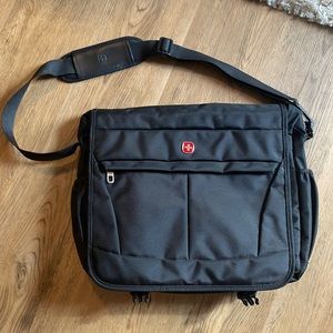 Swiss Gear laptop messenger bag